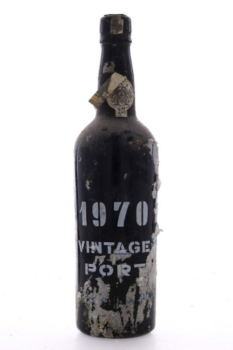 Lote 2020 - PORTO REAL COMPANHIA VINÍCOLA SIBIO VINTAGE 1970 - Garrafa de Vinho do Porto, Real companhia Vinícola do Norte, (750ml - 20%vol). Nota: garrafa idêntica à venda por € 189. Contra - Rótulo e lacre danificados. Consultar valor indicativo em http