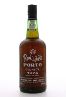 Lote 2029 - PORTO REAL VINÍCOLA COLHEITA 1973 - Garrafa de Vinho do Porto, Engarrafado em 1987, Aloirado Doce, (75cl - 19%vol). Nota: garrafa idêntica (engarrafada em 1981) à venda por € 235. Consultar valor indicativo em http://www.garrafeiraspedro.pt/PO