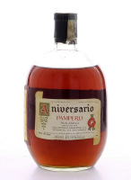 Lote 2050 - RUM ANIVERSARIO - Garrafa de Rum Anejo, Aniversário, Pampero, Venezuela, (750ml - 40%vol). Nota: garrafa idêntica à venda por € 46 (£ 34,99) conversão ao dia. Com bolsa em pele. Consultar valor indicativo em http://www.drinksupermarket.com/pam