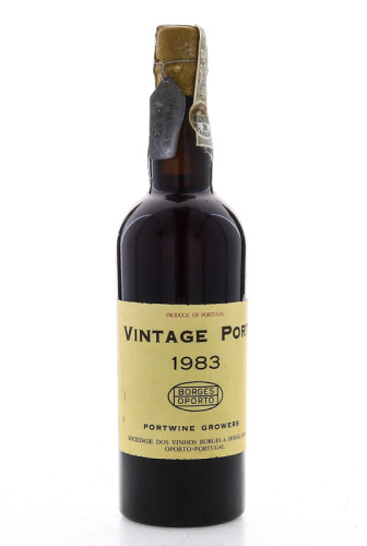 Lote 2076 - PORTO BORGES VINTAGE 1983 - Garrafa de Vinho do Porto, Borges & Irmão (750ml - 20%vol). Nota: garrafa idêntica à venda por € 249. Consultar valor indicativo em https://www.winespiritus.com/shop/en/port-madeira-e-muscat-wine/675-borges-vintage-