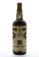 Lote 2094 - PORTO CORÔA REAL - Garrafa de Vinho do Porto, Tinto - Aloirado Doce, Pinto & Cº, Engarrafado pela Companhia Geral da Agricultura das Vinhas do Alto Douro, (750ml aprox). Nota: rótulo ligeiramente danificado, garrafa invulgar