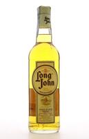 Lote 2175 - WHISKY LONG JOHN – Garrafa de Whisky, Long John, Finest Scotch , (750ml – 43%vol). Nota: garrafa idêntica à venda por € 60. Consultar valor indicativo em https://sklep-domwhisky.pl/product-eng-10453-Long-John-Macdonald-Blended-Scotch-Whisky-40