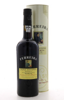 Lote 2254 - DONA ANTONIA - Garrafa de Vinho do Porto, Dona Antónia, Reserva, A. A. Ferreira, Sogrape, (750ml – 20%vol). Nota: garrafa idêntica foi vendida por € 49 (R$ 189,90) conversão do dia. Consultar valor indicativo em http://www.emporiumdinis.com.br