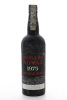 Lote 2999 - PORTO QUINTA DO NOVAL VINTAGE 1975 – Garrafa de Vinho do Porto, Engarrafado em 1977, (750ml). Nota: garrafa idêntica à venda por € 280. Garrafa podendo apresentar perda adequada ao período de engarrafamento e rótulos e lacre danificados. Consu