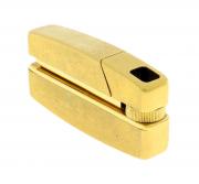 Lote 53 - SAFFA 10, ISQUEIRO VINTAGE- Em metal dourado. Dim: 62x30 mm. Nota: sinais de uso e armazenamento. Requer revisão