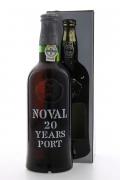 Lote 3062 - PORTO QUINTA DO NOVAL 20 ANOS - Garrafa de Vinho do Porto, Engarrafada em 1987, Quinta do Noval, (750ml). Nota: garrafa idêntica (engarrafado em 1973) à venda por € 95. Caixa de cartão original. Consultar valor indicativo em https://www.garrafeiranacional.com/noval-20-anos-antigo-engarrafado-em-1973-porto.html