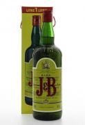 Lote 3270 - WHISKY J&B RARE 1L - Garrafa de Whisky, Rare Blended Scotch, Justerini & Brooks, Escócia, (1000ml- 40%vol). Nota: garrafa idêntica à venda por € 218,40. Em caixa de cartão original. Consultar valor indicativo em https://www.masterofmalt.com/whiskies/j-and-b/j-and-b-rare-1l-1980s-whisky/