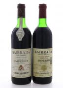 Lote 3762 - BAIRRADA IMPÉRIO - 2 garrafas de Vinho Tinto, Bairrada Império sendo uma garrafa Colheita de 1986 e uma garrafa Colheita de 1988, Caves Império, (750ml - 12%vol.)