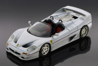 Lote 22 - BURAGO, FERRARI F50, 1995 - Miniatura à escala 1:18, metal cinzento prateado. Made in Italy. Nota: sinais de manuseamento, ligeiros desgastes, grelha traseira e pára-brisas com falhas e falta manete das mudanças