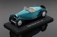 Lote 36 - BUGATTI ROYALE ESDERS 1927 - Miniatura à escala 1:43, metal em tons de azul e verde. Em caixa acrílica. Nota: sinais de armazenamento, caixa com falha num canto