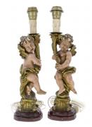 Lote 18 - CANDEEIROS DE MESA ANJOS CANDELÁRIOS - Com decoração policromada e dourada. Dim: 45 cm. Nota: sinais de uso