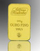 Lote 6063 - BARRA DE OURO FINO 100 GRAMAS - Ouro Fino 999,9 com 100 g. produzida por Albino e Moutinho Lda https://www.bportugal.pt/Mobile/BPStat/DominiosEstatisticos.aspx?IndID=122446. Este lote é vendido com a nossa Garantia Retoma 5 Anos Mesmo Valor de Martelo, invista sem risco, se o Ouro valorizar ganhará com a valorização, se desvalorizar tem o mesmo valor de martelo garantido por cinco anos.