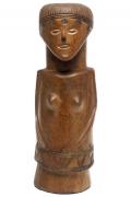 Lote 12 - ESCULTURA DE ARTE TRIBAL - Em madeira, com a representação de uma figura feminina. Dim.: 38 cm (altura)