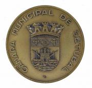 Lote 111 - MEDALHA EM BRONZE - Alusiva ao Bicentenário de Manuel Maria Barbosa du Bocage, 1765-1965, Câmara Municipal de Setúbal. Dim: 70 mm