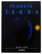 Lote 2079 - PLANETA TERRA, LIVRO - Por Jonathan Weiner. 1ª Edição. Editora: Gradiva, de outubro de 1987. Dim: 27x20 cm. 368 págs. Encadernação cartonada com sobrecapa. Nota: sinais de manuseamento