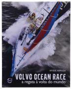 Lote 2127 - VOLVO OCEAN RACE A REGATA Á VOLTA DO MUNDO 2011/12, LIVRO - Edição Volvo em 2012, com a história da maior regata do mundo, repleto de belas imagens. Dim: 25,5x20,5 cm. 159 págs. Encadernação cartonada. Nota: sinais de manuseamento