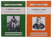 Lote 2393 - A REPÚBLICA VELHA, LIVROS - 2 Vols. Por Edgard Carone. "Evolução política" e "Instituições e classes sociais". Editora: Corpo e alma do Brasil difusão Europeia do Livro. Dim: 21x14 cm. Encadernações de capa de brochura. Nota: lombada rasgada, acidez