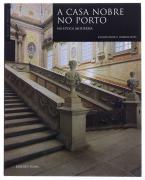 Lote 2518 - A CASA NOBRE NO PORTO NA ÉPOCA MODERNA, LIVRO - Por Joaquim Jaime B. Ferreira-Alves. Exemplar idêntico à por € 63,45. Editora: Lisboa, Edições Inapa, 2001. Dim: 32x25 cm. Encadernação cartonada com sobrecapa. Nota: sinais de manuseamento. Consultar valor indicativo em https://www.wook.pt/livro/a-casa-nobre-no-porto-na-epoca-moderna-joaquim-jaime-ferreira-alves/96408