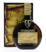 Lote 3006 - ARMAGNAC DE CASTELFORT - Garrafa de Armagnac, Appelation Bas-Armagnac Contrôlée, Cave des Producteurs Réunis, Nogaro, França, (700ml - 40%vol.). Nota: garrafa idêntica à venda por € 209,64. Em caixa de cartão original. Consultar valor indicativo em https://www.masterofmalt.com/armagnac/cave-des-producteurs-reunis/armagnac-de-castelfort-12-year-old-1980s/