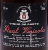 Lote 3021 - PORTO REAL VINÍCOLA 40 ANOS - Garrafa de Vinho do Porto, Over 40 Years Old, Matured in Wood, Real Companhia Vinícola do Norte de Portugal, Vila Nova de Gaia, (750ml - 20%vol.). Nota: garrafa idêntica à venda por € 165. Consultar valor indicati - 4