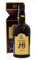 Lote 3163 - WHISKY J & B 15 ANOS - Garrafa de Whisky, J & B, 15 anos, Reserve, Finest Old Scotch, Justerini & Brooks, Produzido na Escócia, (700ml - 43%vol.). Nota: garrafa idêntica à venda por € 23. Em embalagem de cartão original. Consultar valor indica