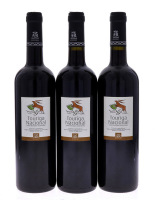 Lote 3229 - ADEGA COOPERATIVA DE REDONDO 2006 - 3 Garrafas de Vinho Tinto, Vinho Regional Alentejano, Touriga Nacional, Colheita de 2006, Adega Cooperativa de Redondo, (750ml - 14,5%vol.)