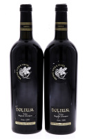 Lote 3335 - DOLIUM 1999 - 2 garrafas de Vinho Tinto Regional Alentejano, DOLIUM 1999, das castas Aragonês e Cabernet Sauvignon, produzido e engarrafado por Eborae Vitis e Vinus - Soc. Agrícola Ldª, (750ml-1215%vol.)