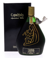 Lote 3341 - AGUARDENTE CAPUCHINHA - Garrafa de Aguardente Velha, Caves Primavera, (700ml - 38%vol.). Nota: garrafa idêntica à venda por € 25,50. Em caixa de cartão original. Consultar valor indicativo em http://www.garrafeiraspedro.pt/AGUARDENTE-VELHA-CAP