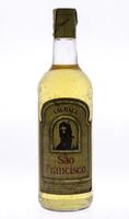 Lote 3529 - CACHAÇA DE SÃO FRANCISCO - Garrafa de Cachaça, Seagram Continental Bebidas, Brasil, (970ml)