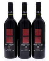 Lote 3737 - ARTE VELHA 2003 - 3 garrafas de Vinho Tinto DOC, Vidigueira, Alentejo, Arte Velha 2003, das Castas Trincadeira, Aragonês, Alicante Bouschet, Alfrocheiro e Syrah, produzido e engarrafado por Vidisava, Ldª - Herdade do Monte Novo, Vidigueira, (7