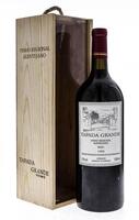 Lote 3756 - TAPADA GRANDE MAGNUM 1999 - Garrafa magno de Vinho Tinto, Vinho Regional Alentejano, 1999, João António Barroso, Estremoz, (1500ml - 13%vol.). Nota: em caixa de madeira original