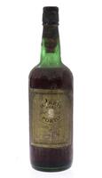 Lote 3761 - PORTO QUARLES HARRIS 20 ANOS - Garrafa de Vinho do Porto, 20 Years Old, Quarles Harris, (750ml - 20%vol.). Nota: rótulo ligeiramente danificado. Apresenta perda adequada ao período de engarrafamento