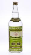 Lote 3916 - VODKA MOSKOSKAYA - Garrafa de Vodka Russo, Genuine Russian Vodka, Moscovo, USSR, (946ml - 40%vol.)