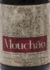 Lote 3992 - MOUCHÃO 1963 - Garrafa de Vinho Tinto, colheita de 1963, Casa Branca, Sousel, Alentejo, (750ml). Nota: garrafa idêntica à venda por € 195. Apresenta pedrada adequada ao período de engarrafamento - 3