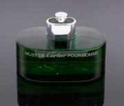 Lote 6 - CARTIER, FRASCO DE PERFUME, TESTER - Eau de Toilette pour Homme “Must de Cartier”, Made in France, 100 ml. Perfume similar à venda por € 136,71 ($ 160). Nota: sem uso, embalagem sem tampa, sem caixa. Consultar valor indicativo em https://leparfumier.com/product/must-cartier-pour-homme-essence-cartier-for-men/