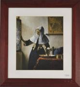 Lote 18 - Johannes VERMEER (1632-1675) - reprodução sobre papel da obra "Jovem mulher com jarro de água" de 1664, com 28x24,5cm. Dimensão da moldura 45,3x42cm. Moldura riscada