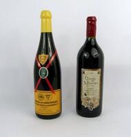 Lote 509 - Lote de 2 garrafas Magnum de Vinho Tinto, 1 garrafa Quinta de S. Francisco 1999 Óbidos e 1 garrafa Quinta das Cerejeiras Companhia Agricola do Sanguinhal Lda. Reserva 1995, para coleccionador 