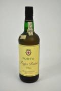 Lote 676 - Lote garrafa de Vinho do Porto; Fraga Ruiva; White; produzido e engarrafa por Adega Cooperativa de Meda; CRL; para coleccionador