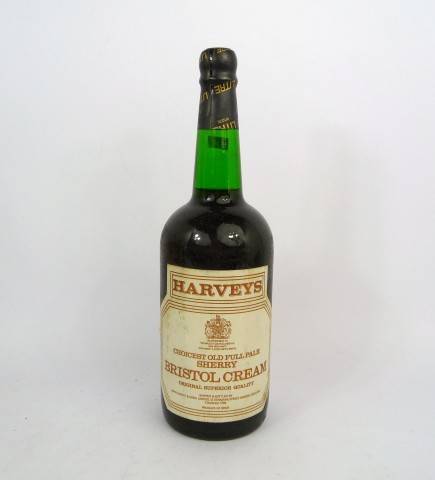 Lote 1382 - Lote de garrafa de Harveys Choicest Old Full Pale Sherry Bristol Cream, para coleccionador, Nota: apresenta perda