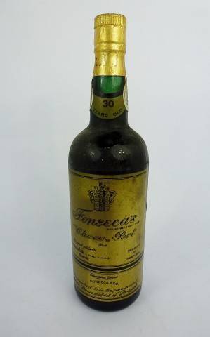 Lote 712 - Garrafa de vinho do Porto Fonseca 30 anos "Choco".Selo antigo