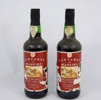 Lote 1636 - 2 Garrafas Vinho Madeira Cantares Doce