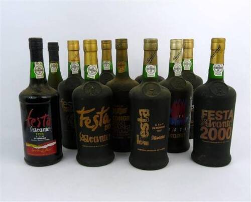 Lote 935 - Lote com 11 garrafas de vinho do Porto,comemorativas da festa do Avante dos anos 1983,92,94,2002.Vinhos do Porto Barros e Borges & Irmão