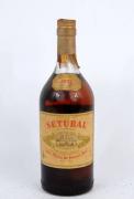 Lote 1014 - Garrafa de Moscatel Setúbal 1978 RARA