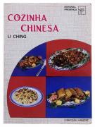 Lote 88 - COZINHA CHINESA, LIVRO - Por Li Ching. Editora: Editorial Presença, Lisboa, 1988. Dim: 20,5x15 cm. Encadernação de capa de brochura. Profusamente ilustrado. Nota: sinais de manuseamento e desgastes