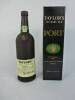 Lote 1605 - Garrafa de vinho do Porto Taylor's "20 Years Old Tawny"