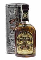 Lote 3085 - WHISKY CHIVAS REGAL 12 ANOS - Garrafa de Whisky, 1980's, Blended Scotch Whisky, Escócia, (700ml - 40%vol). Nota: garrafa semelhante à venda por € 207,92. Em caixa de metal original. Consultar valor indicativo em https://www.masterofmalt.com/wh