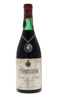 Lote 3136 - DÃO CONDE DE SANTAR 1970 - Garrafa de Vinho Tinto, Dão Região Demarcada, Conde de Santar 1970, Carvalho, Ribeiro & Ferreira, (750ml - 12%vol.). Nota: garrafa idêntica à venda por € 59. Consultar valor indicativo em https://vinosraros.es/Conde-