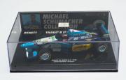 Lote 5 - CARRO DE CORRIDA - Carro de corrida de Michael Schumacher collection, Benetton Renault B 195/2, com caixa em acrílico. Dim: 12 cm de comprimento. Novo. Similar com PVP de € 75, consultar valor indicativo em https://www.ebay.co.uk/itm/MINICHAMPS-510954318-BENETTON-RENAULT-B-195-2-M-Schumacher-/263113370430