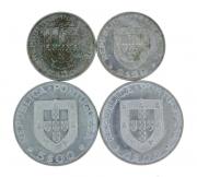 Lote 26 - PORTUGAL, SÉRIE DE MOEDAS "MUNDIAL DE HÓQUEI 82", ANO 1982 - Conjunto de 4 moedas em cupro-níquel alusivas ao Campeonato Mundial de Hóquei de 1982, composto por 2 moedas de 5 Escudos e 2 moedas de 2,5 Escudos. Dim: 24 mm (moeda de 5 Escudos). Sem classificação atribuída, cabe ao licitante atribuir a classificação e a valorização que entender correcta