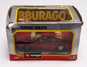Lote 193 - BURAGO - Carro de coleção á escala de 1/24 - Ferrari 308GTB, composição em metal com partes plásticas. Código 0148. Nota: Acondicionado em caixa de origem ligeiramente danificada
